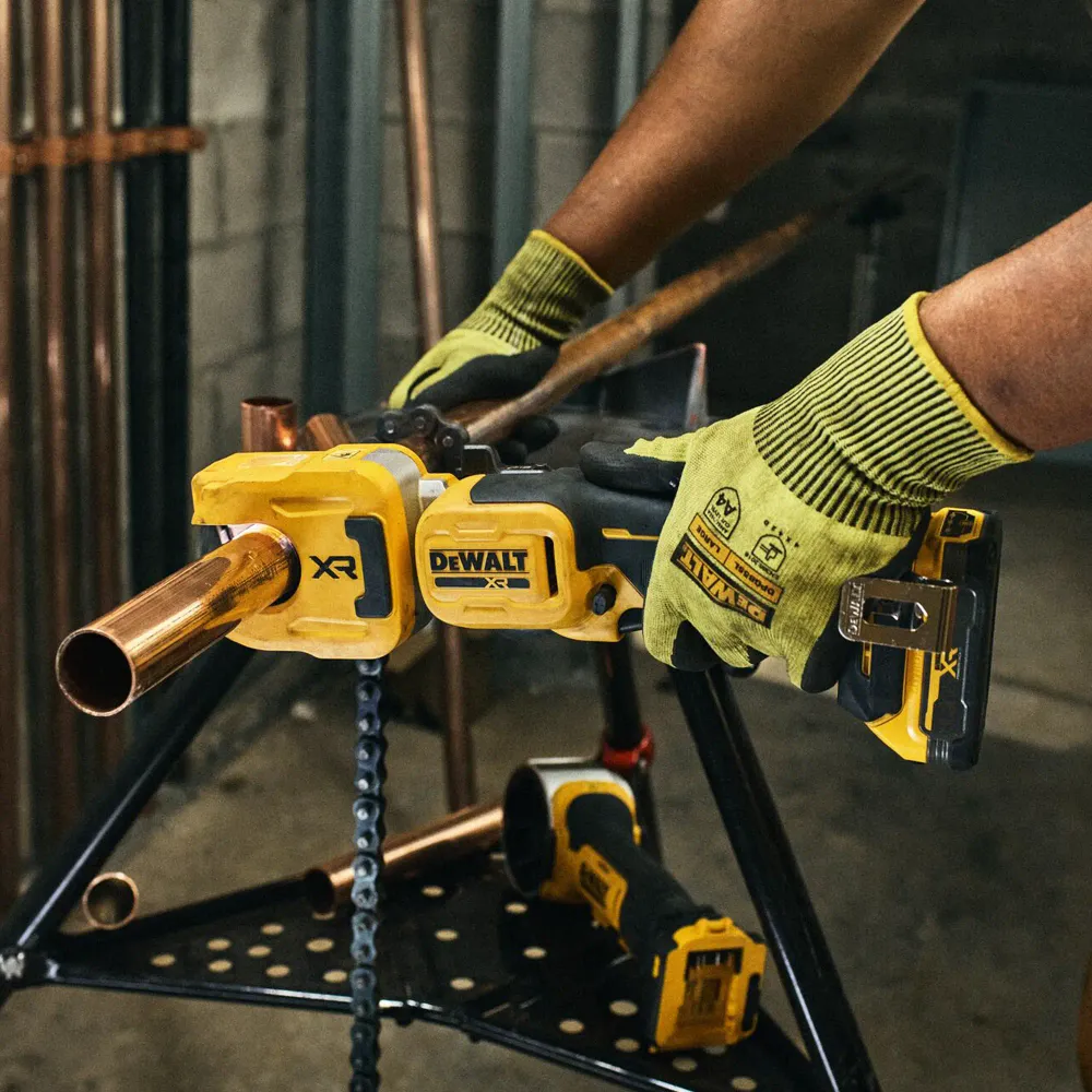 coupe-tubes Dewalt DCE154N-XJ 18V