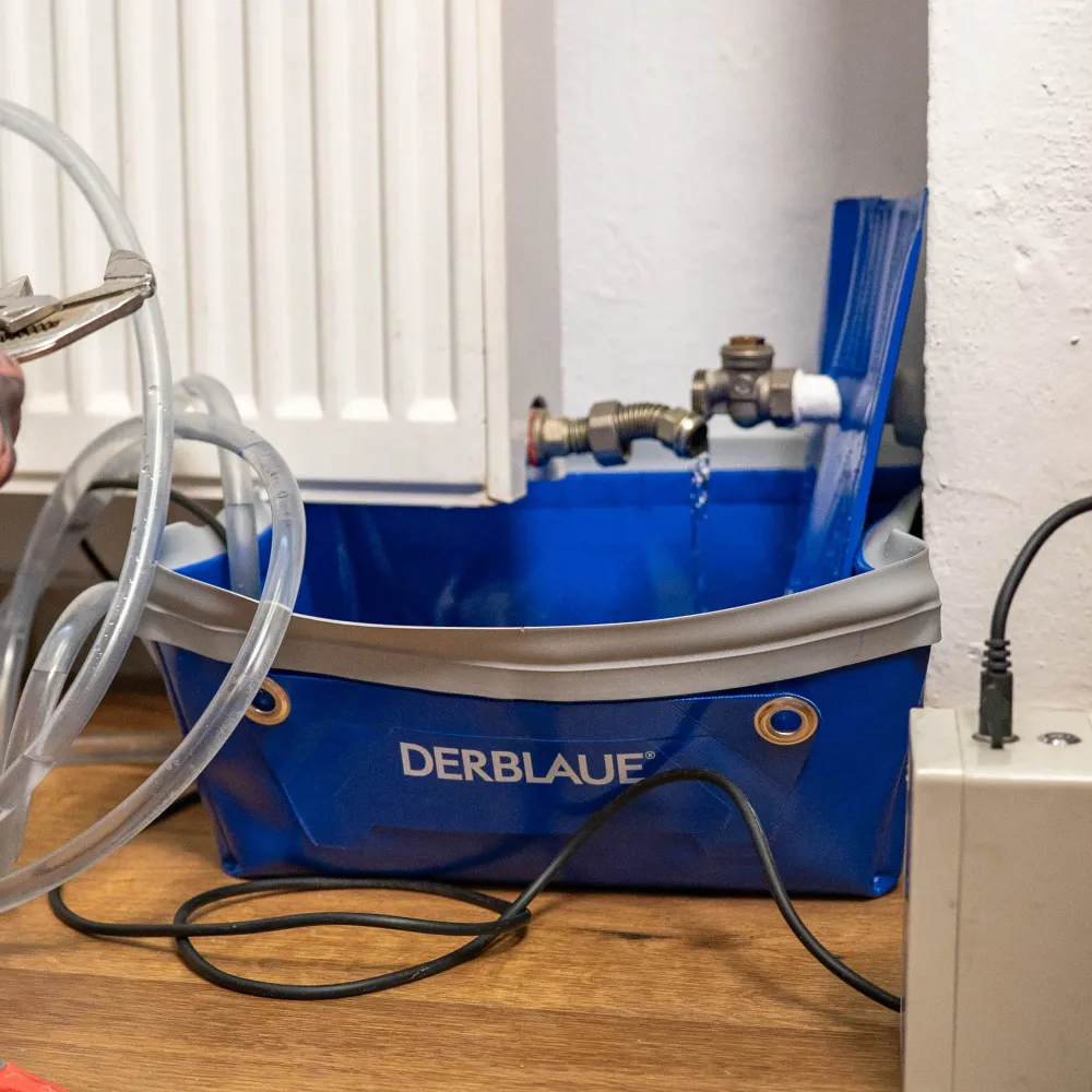Le kit avec batterie (EU) DERBLAUE®