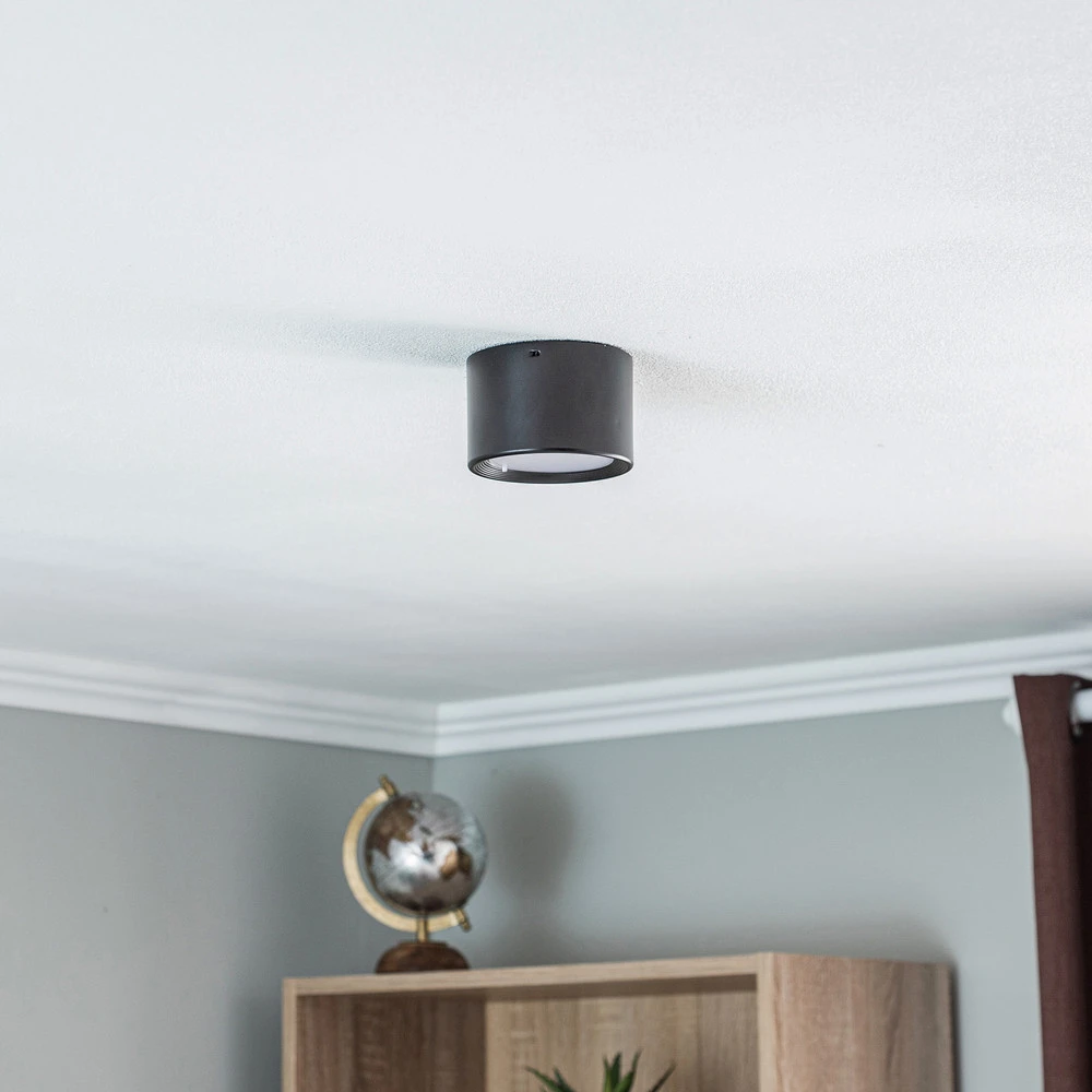 LED downlight Ita en noir avec diffuseur, Ø 10 cm en multicolore