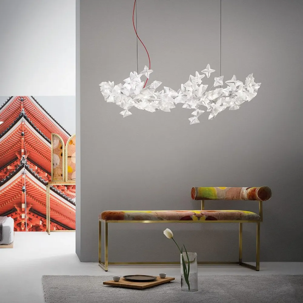 La suspension Hanami Compact SLAMP avec éclairage LED intégré Design minimaliste